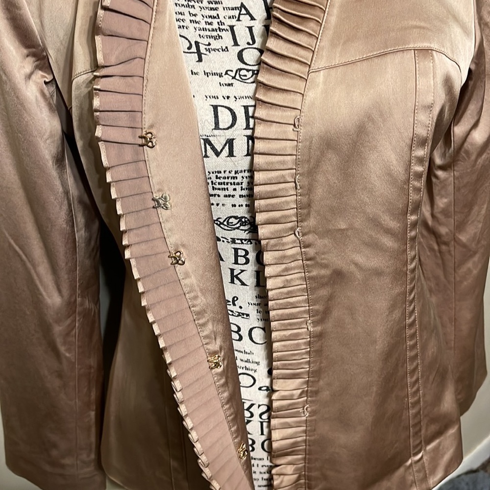 DD Collection, Gold Ruffle Blazer, 2P - Picture 3 of 5